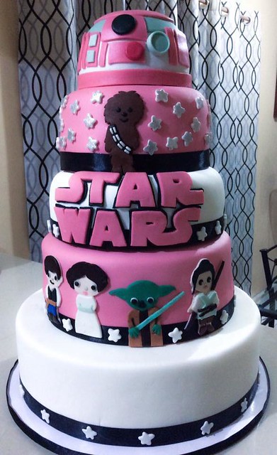 Star Wars Themed Cake by Bea Cakes