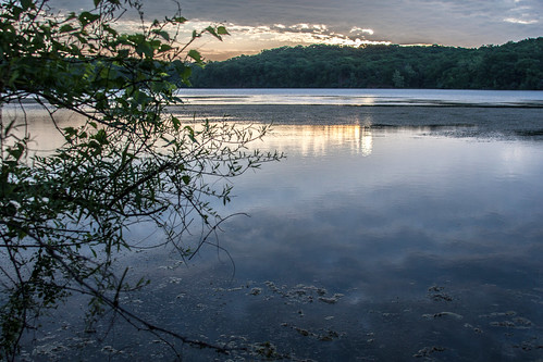 morning lake reflection clouds sunrise dawn spring hill mo missouri shore algae leessummit jacomo lakejacomo