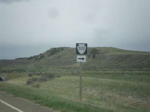 sign montana intersection shield petroleumcounty mt200 mts500
