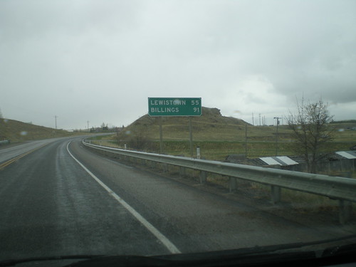 sign montana us12 biggreensign distancemarker us191 wheatlandcounty