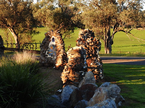 wellington nsw australia wellingtongatewaysculpture