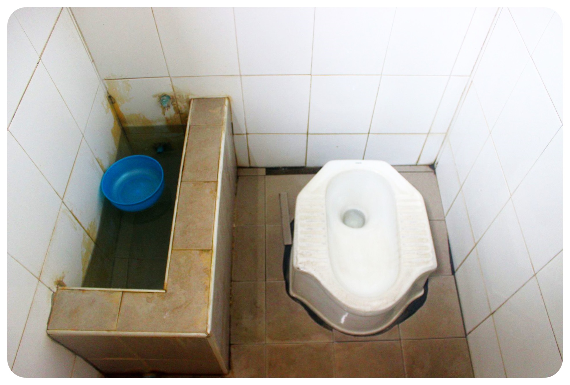 squat toilet thailand