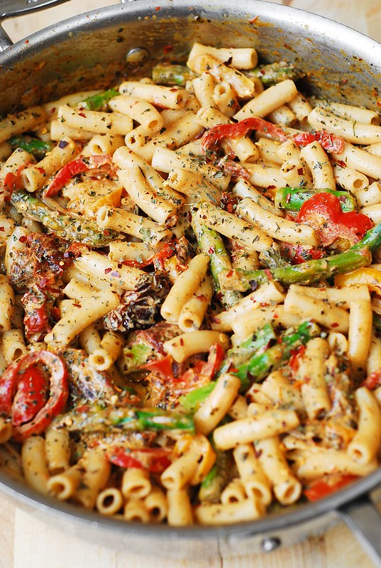 Pasta, Bell Peppers, and Asparagus in a Creamy Sun-Dried Tomato Sauce ...