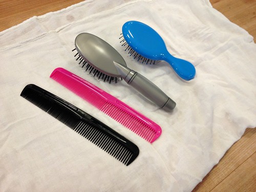 A Guide To Keeping Your Hair Brushes and Combs Clean – OUAI